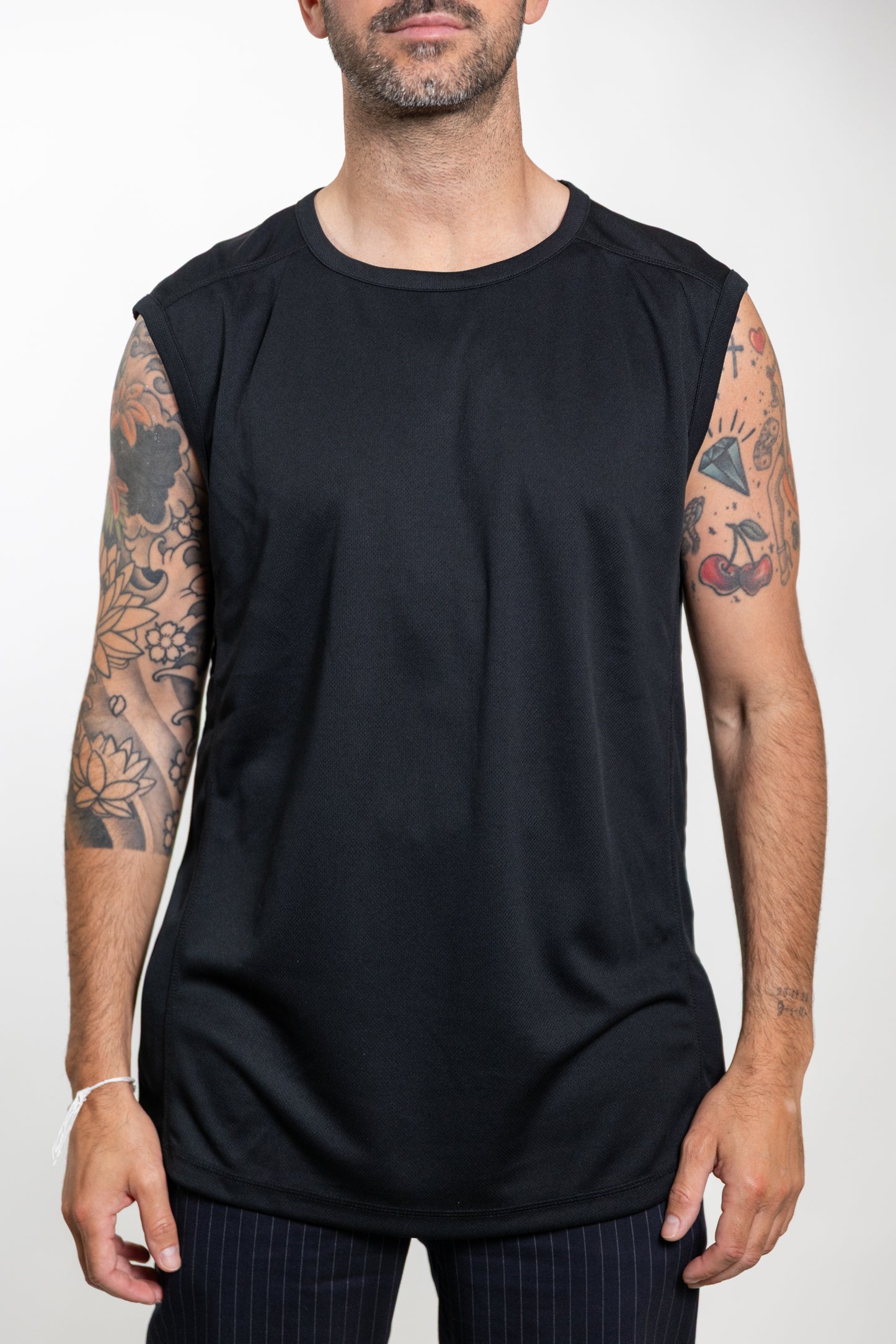Maglia girocollo senza manica