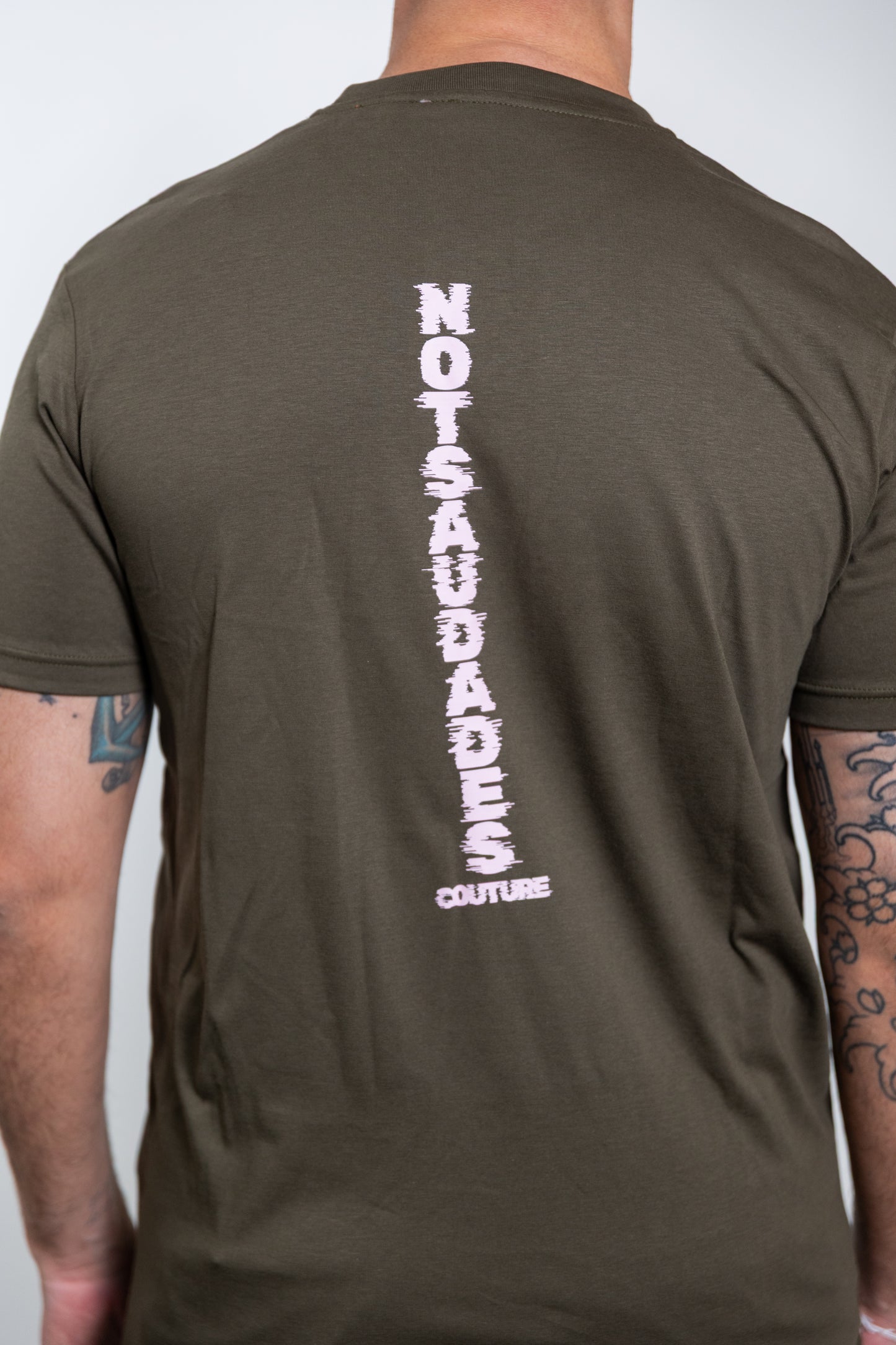 Camiseta clásica con espalda No Saudades