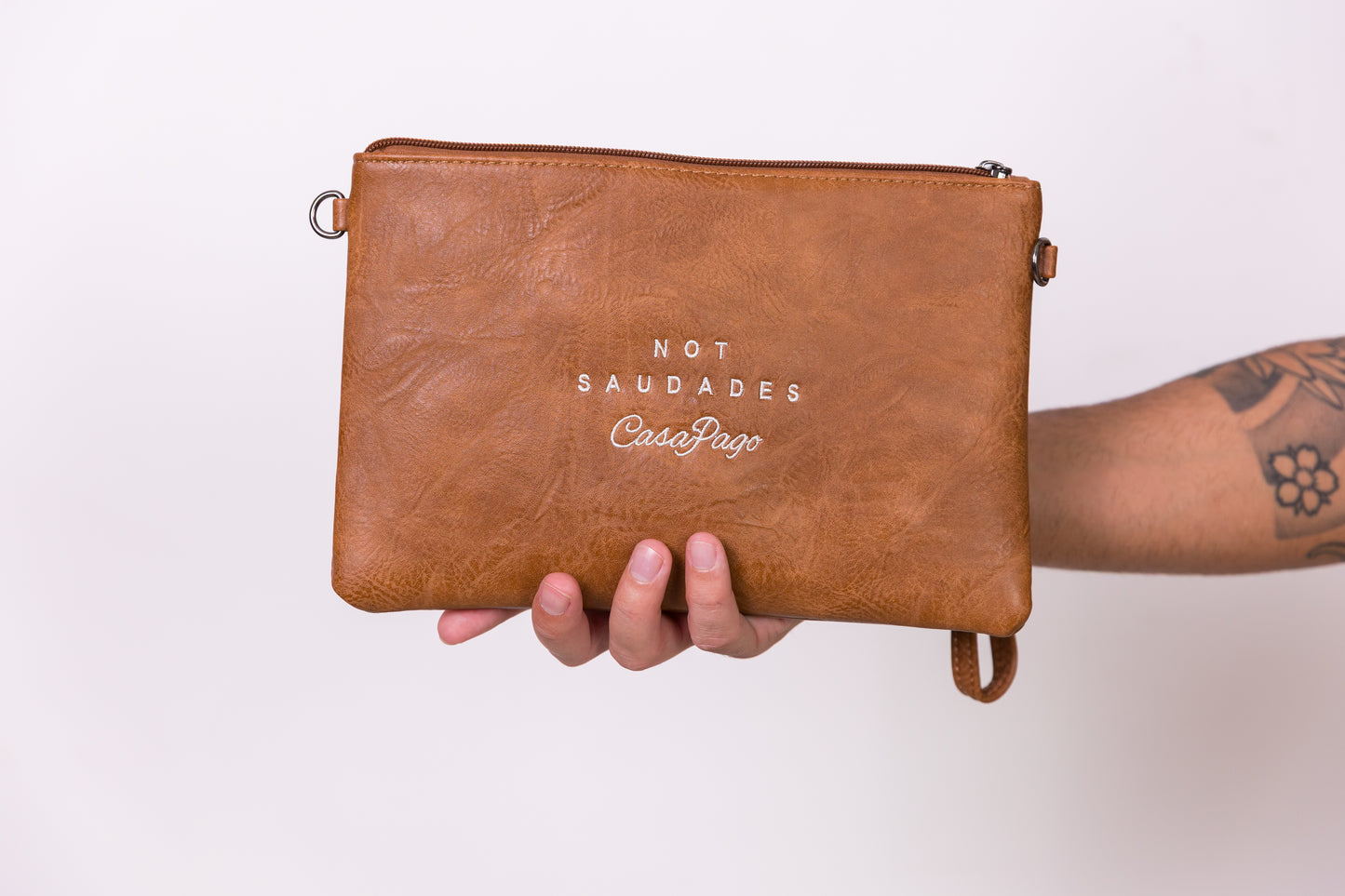 Pochette pelle ecologica martellata collection CasaPago Not Saudades Couture