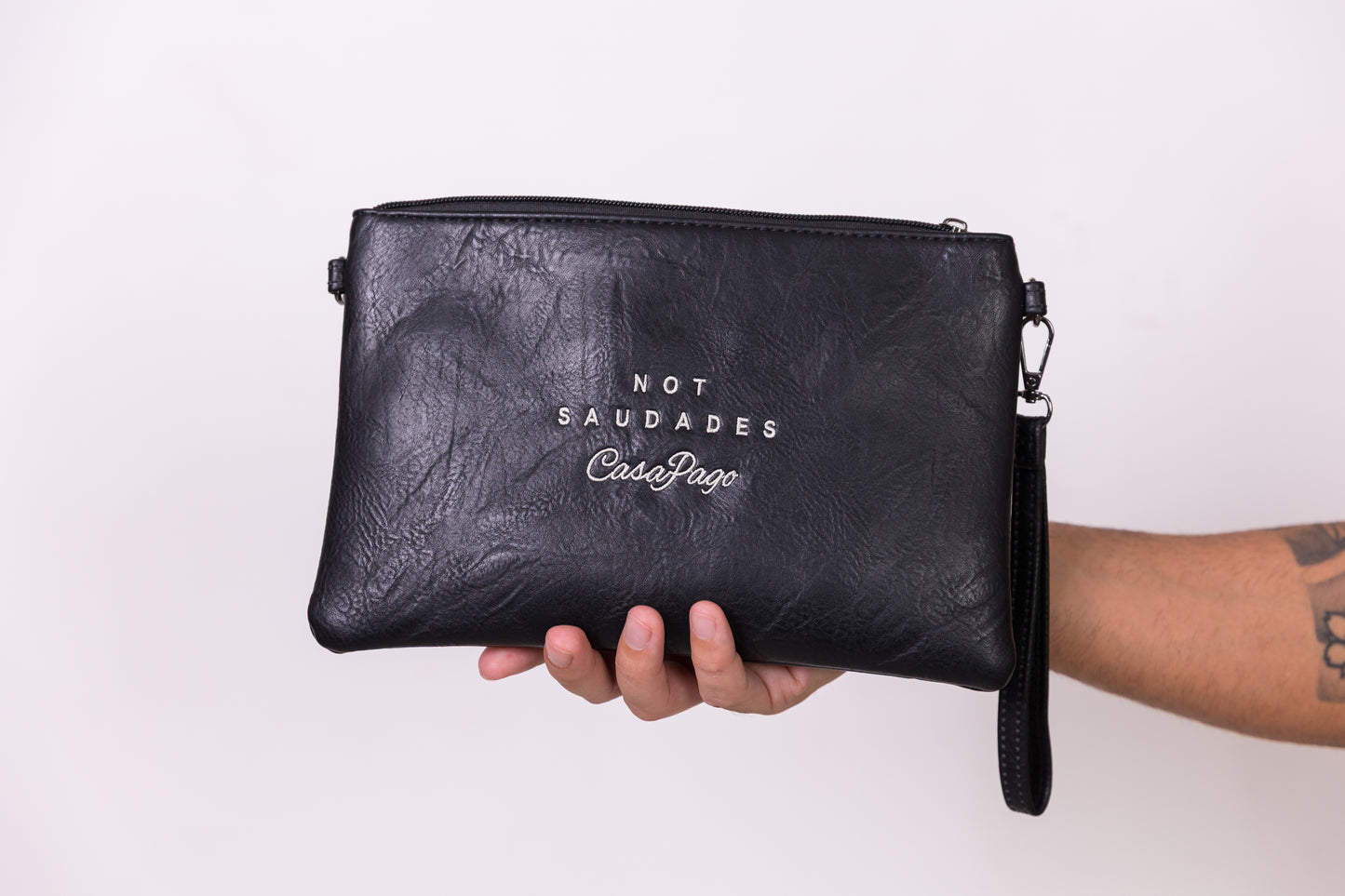 Pochette pelle ecologica martellata collection CasaPago Not Saudades Couture